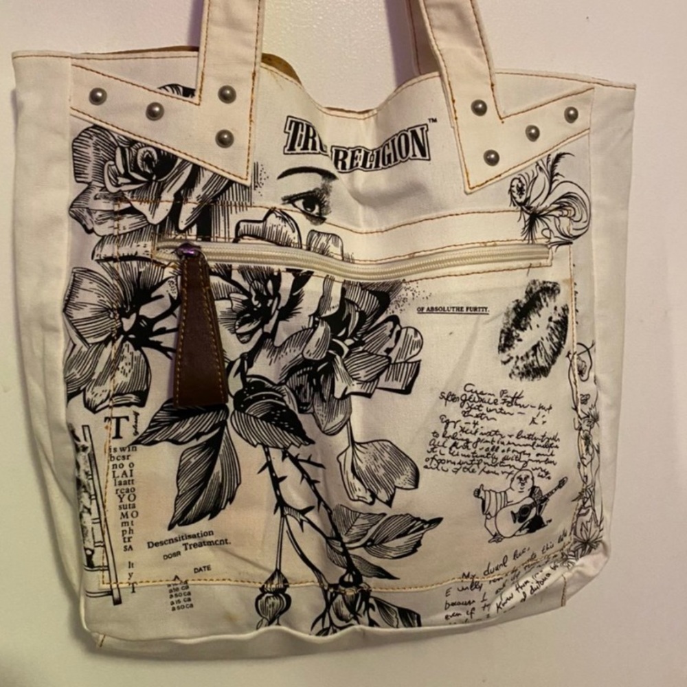 True Religion Bag - Picture 1 of 1